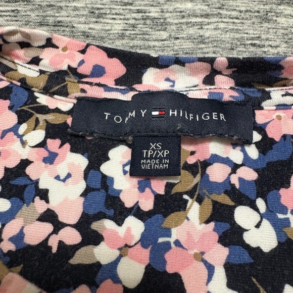 Tommy Hilfiger 3/4 Sleeve T-Shirt Floral Print Ladies XS - Picture 4 of 5